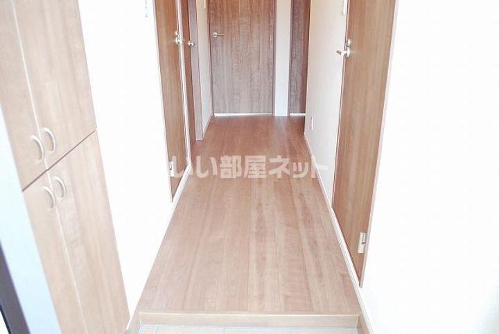 ソレイユ御蔵町(おくらまち)の玄関