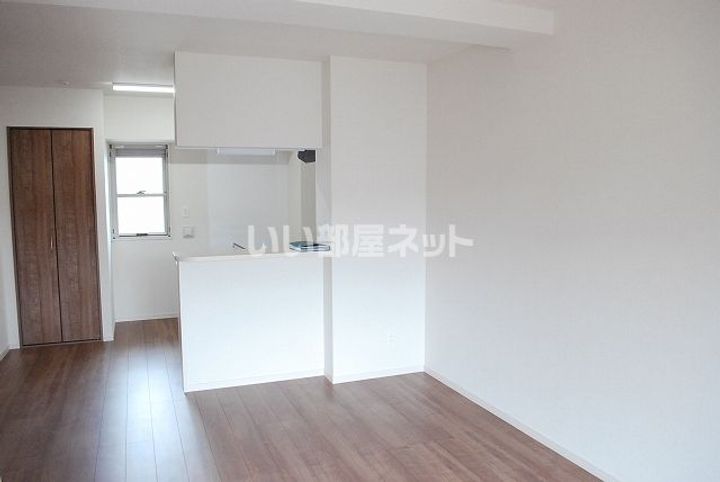 ソレイユ御蔵町(おくらまち)の居間