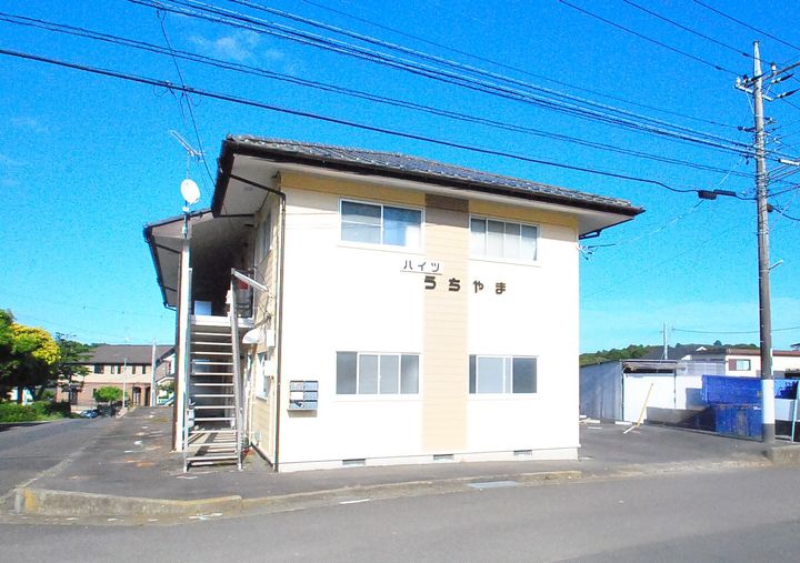 ハイツ内山の外観