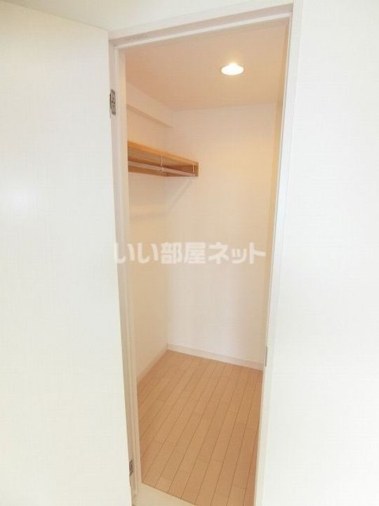S-FORT津新町の内装