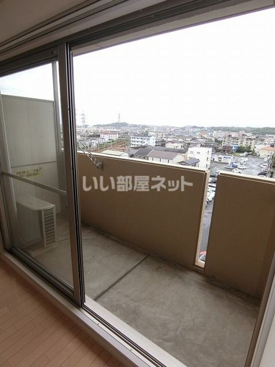 S-FORT津新町の内装