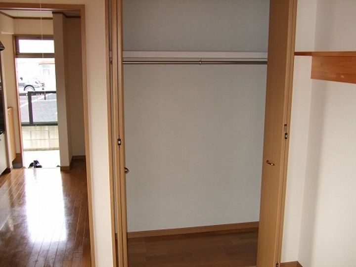 リバーパレス栄の内装