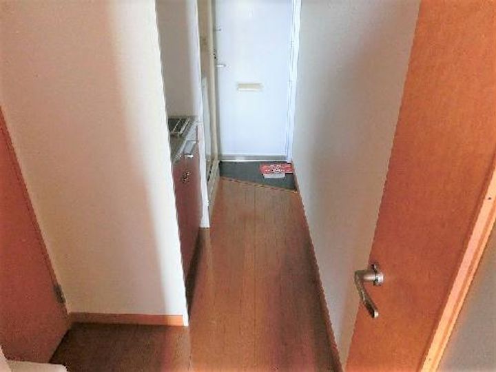 レオパレスアイティー笹原の玄関