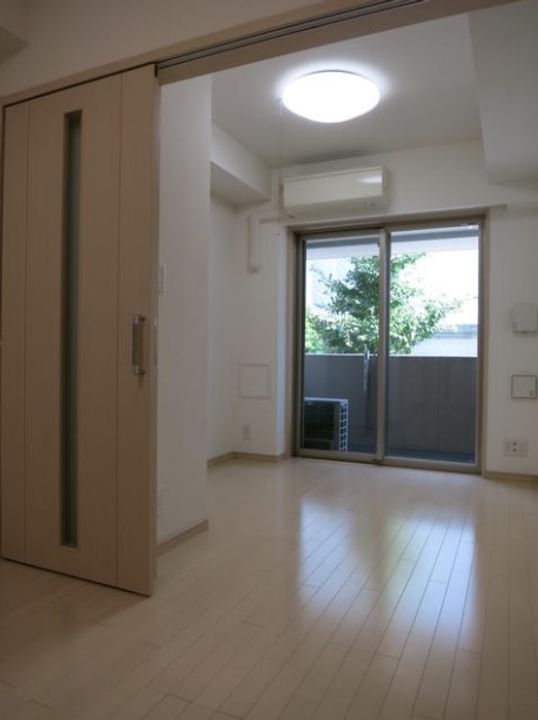 レグラス横浜ポートサイドの居間