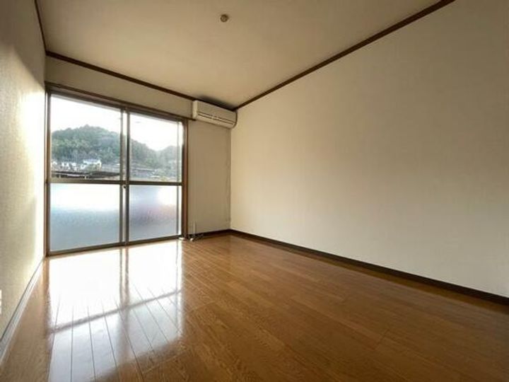 ミキハウス庄内の居間