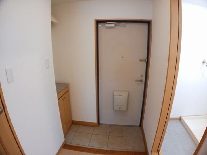 大阪府堺市堺区中瓦町1(マンション)の賃貸物件の玄関