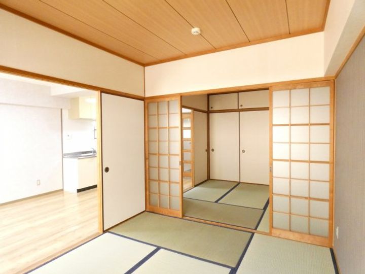 コスモ川内の居間