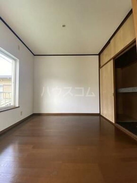 ハイツベルマーレVの居間