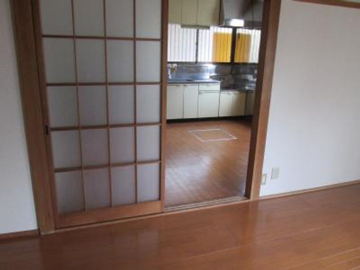 神奈川県川崎市中原区苅宿(アパート)の賃貸物件の居間