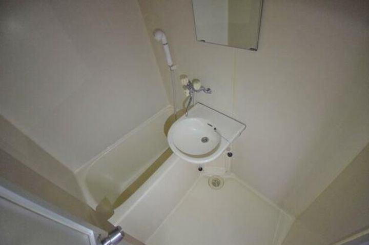 リバーグリーンの風呂