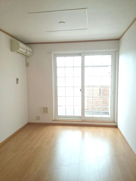 福島県伊達市霊山町掛田字西裏(アパート)の賃貸物件の居間