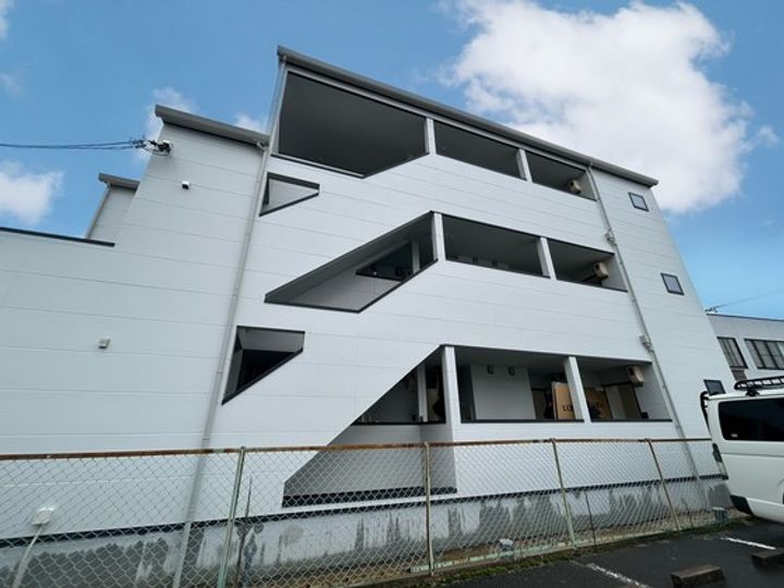 PLEIN SOLEIL 西原1丁目の外観