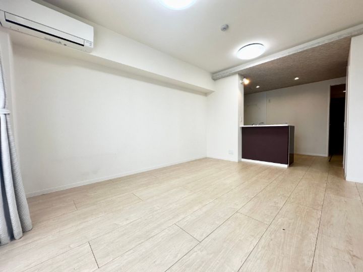 PREMIUM池下の居間