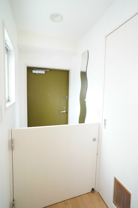 千葉県市川市行徳駅前1(マンション)の賃貸物件の玄関