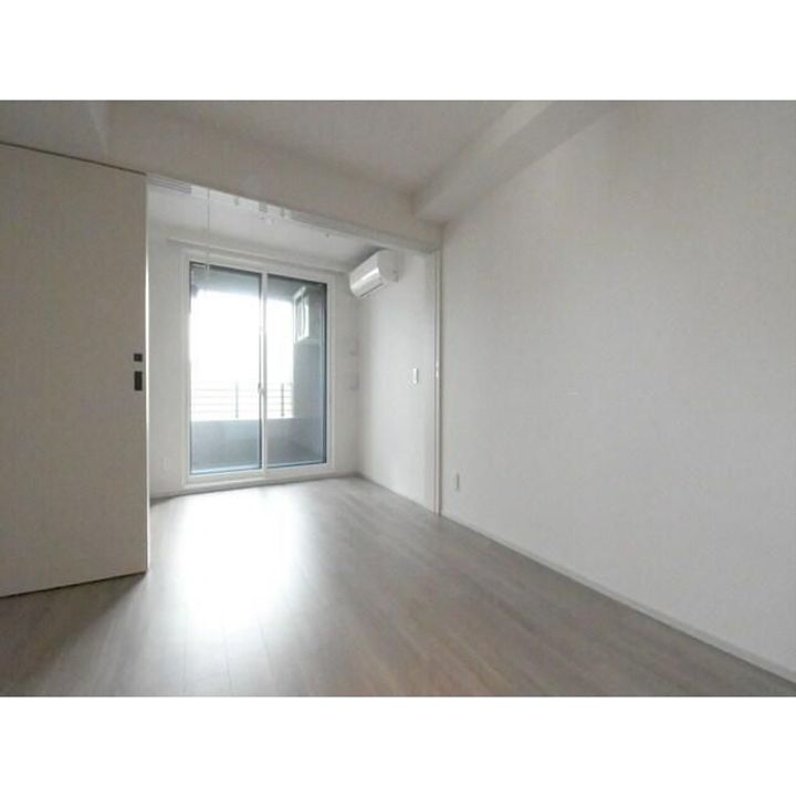 東京都品川区東五反田5(マンション)の賃貸物件の居間