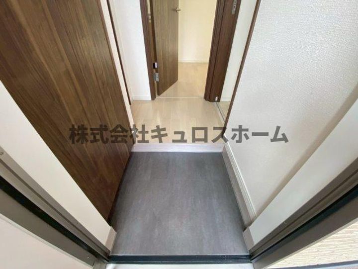 大阪府大阪市生野区鶴橋2(アパート)の賃貸物件の玄関