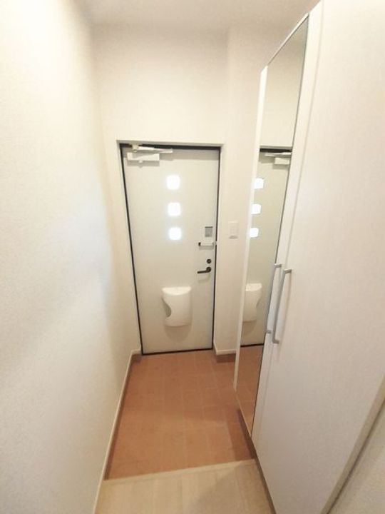 ファザム・ツイン菊池Bの玄関