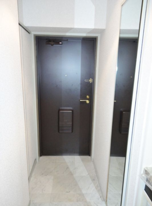 朝日プラザ呉センターコアの玄関