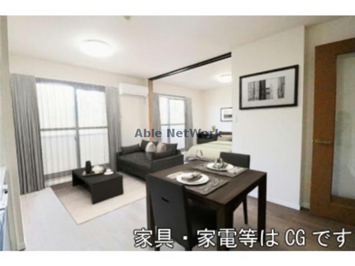 オーシャンヒルズGの居間