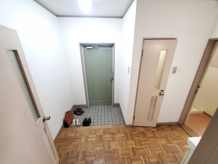 長崎県長崎市岡町(マンション)の賃貸物件の玄関