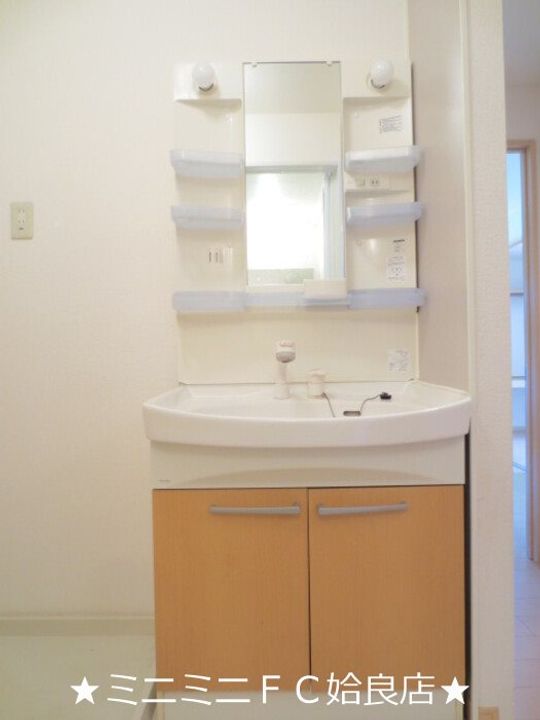 鹿児島県姶良市西餅田(アパート)の賃貸物件の内装