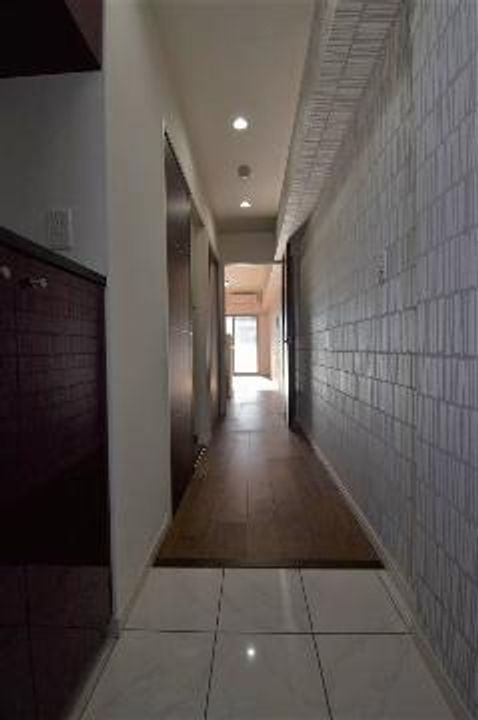 RIVO浅間町の玄関