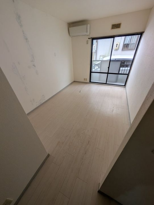 静岡県浜松市中央区鴨江3(アパート)の賃貸物件の居間