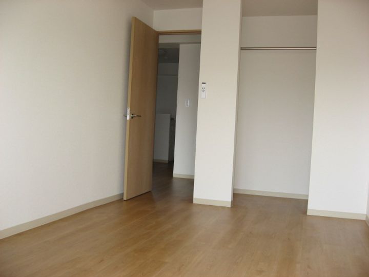 東京都小平市美園町3(マンション)の賃貸物件の居間