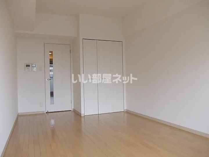 大阪府堺市堺区北花田口町2(マンション)の賃貸物件の居間