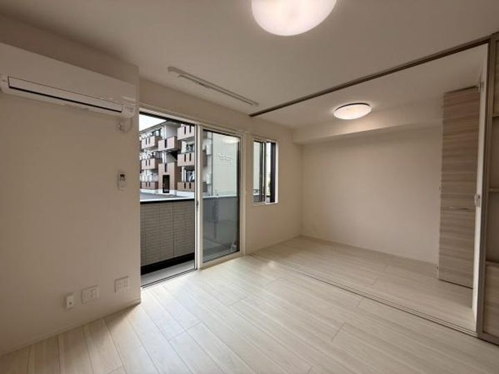 グランピア栗東の居間