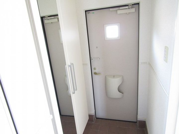 千葉県茂原市茂原西(アパート)の賃貸物件の玄関