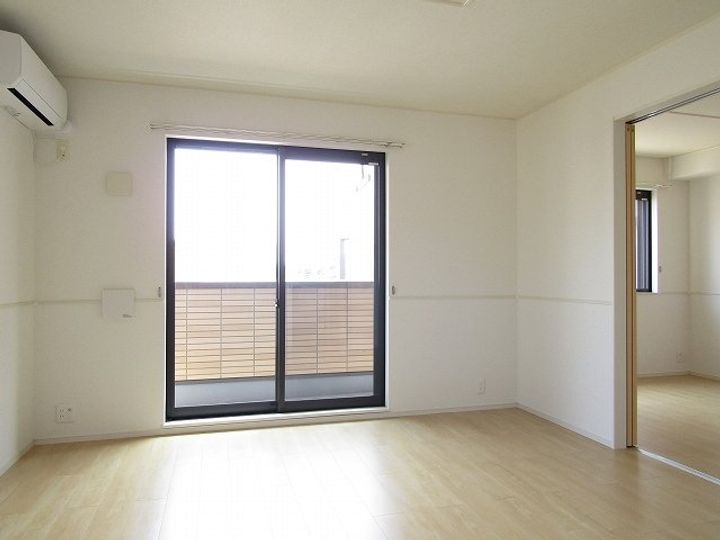 千葉県茂原市茂原西(アパート)の賃貸物件の居間