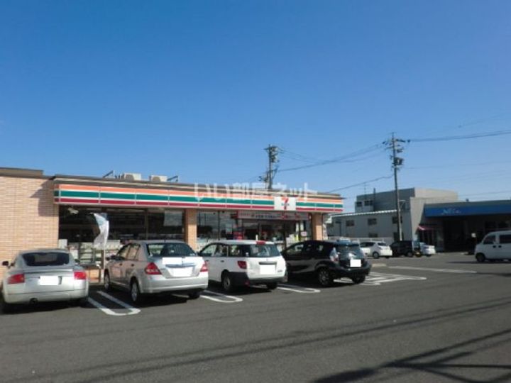 クレストIIの周辺