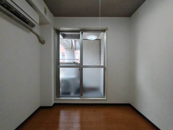 エアリーコート小阪の居間