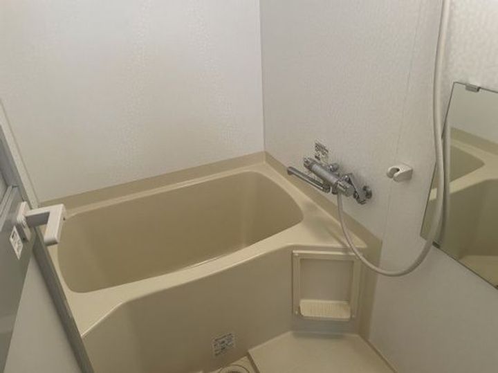 Poudrier Vertuの風呂