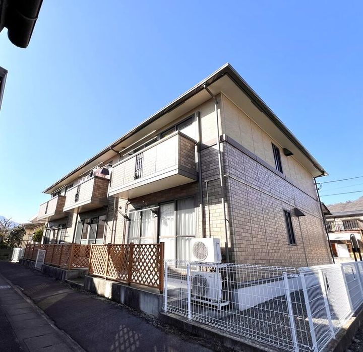 メゾンHAYAKAWA(はやかわ)の外観