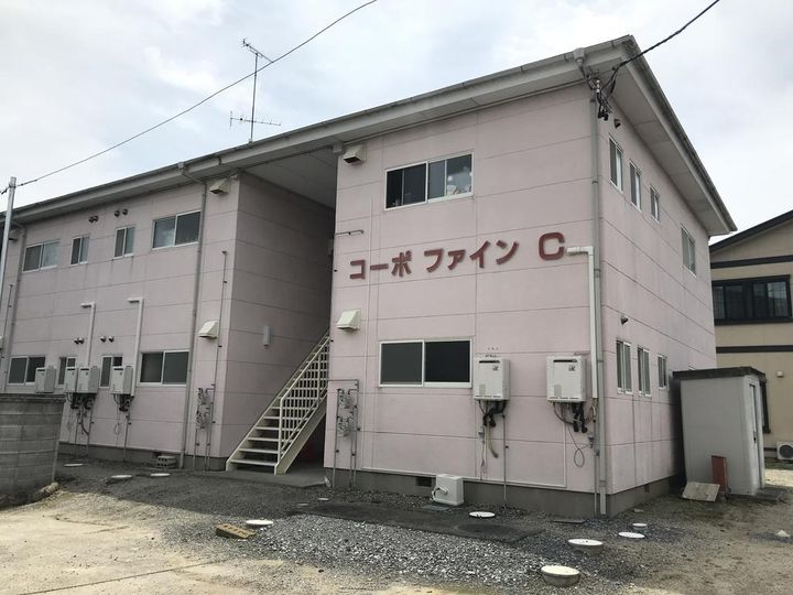 コーポファインC棟の外観