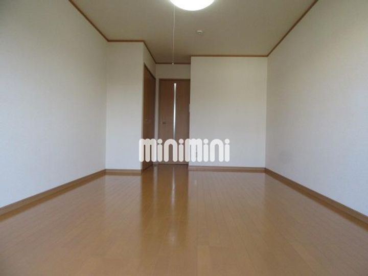 正木マンションの居間