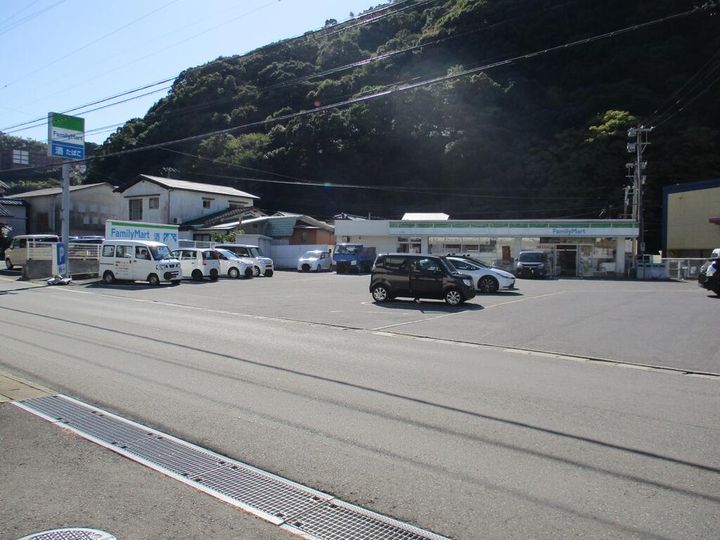 三川ハイツの周辺