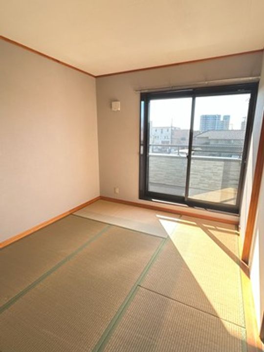 SKハイツ2号棟の居間