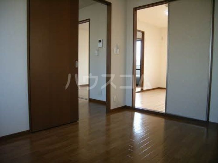 アレーゼIIBの居間