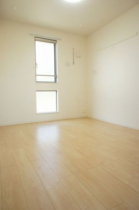 福島県いわき市小名浜南富岡字小野作(アパート)の賃貸物件の居間