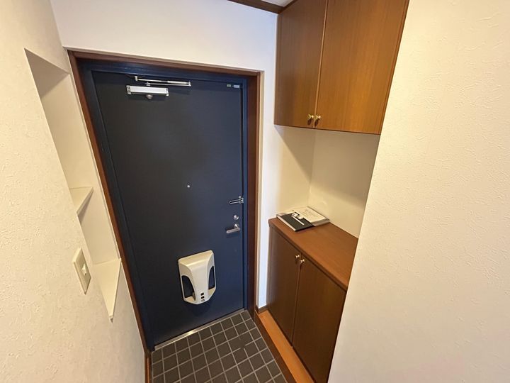 ヴィブレクレールIIの玄関