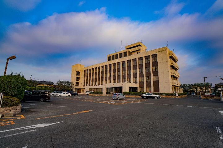 アヴェニールの周辺