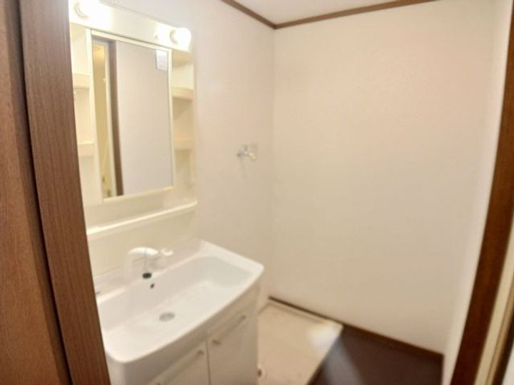 三重県名張市梅が丘南3番町(アパート)の賃貸物件の内装