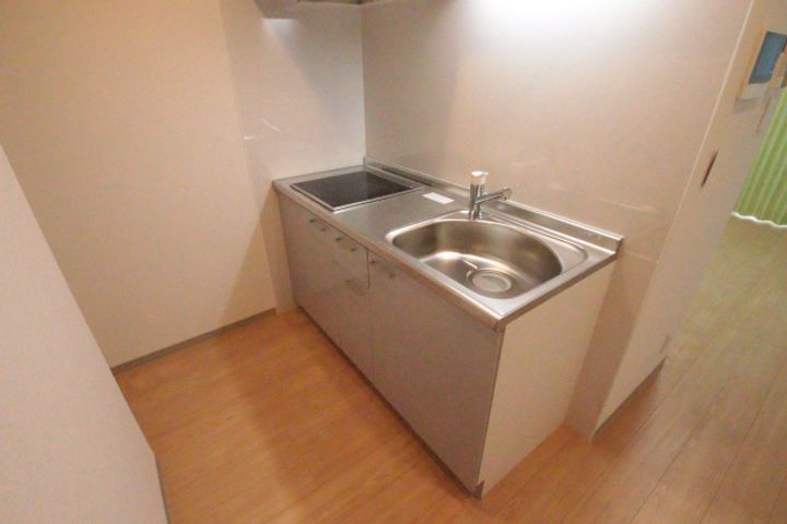 リナージュ佐古前のキッチン