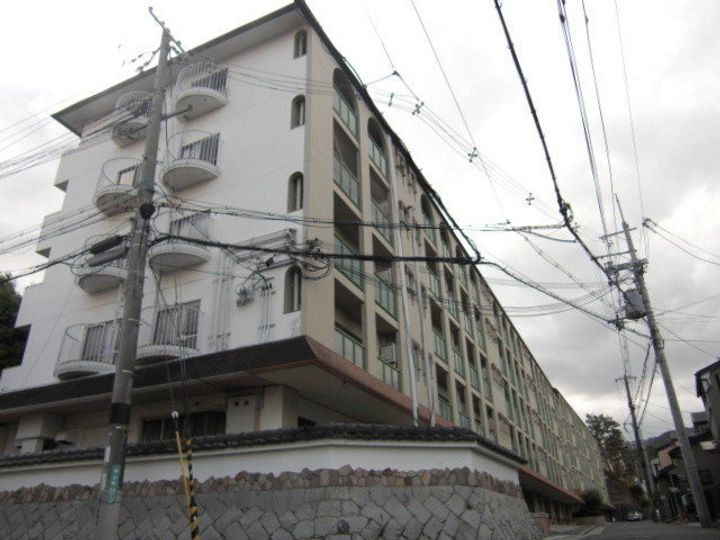芦屋東山プリンスの外観
