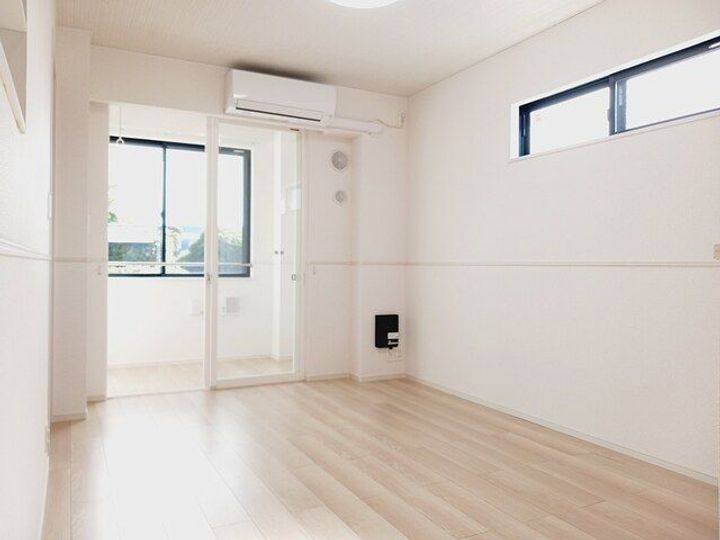 仮称小山5丁目アパートの居間