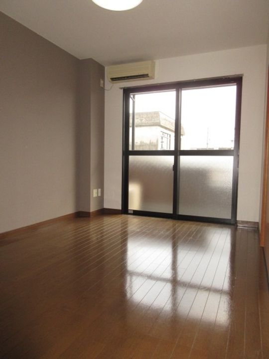 フォレストハイム21の居間