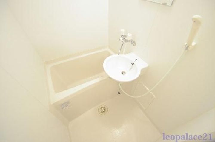 レオパレスリュミエールの風呂